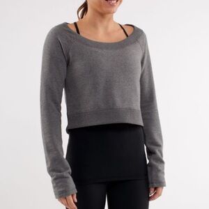 Lululemon Good Karma Pull Over in Charcoal Size 6